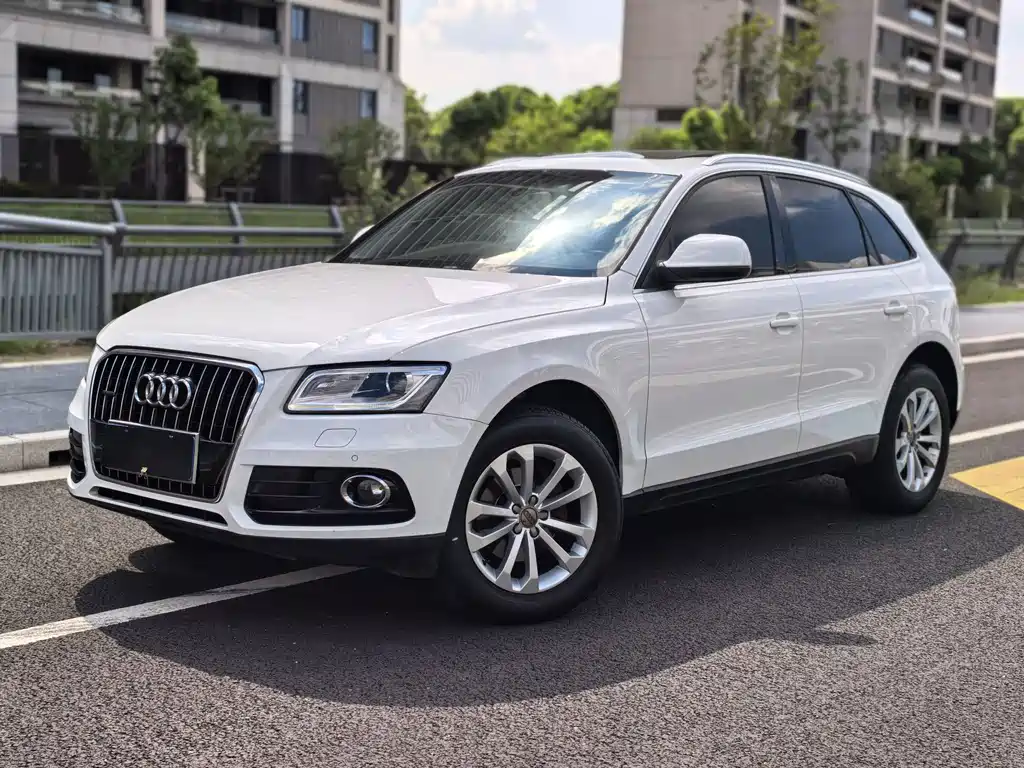 Audi Q5 2015 — фото 1