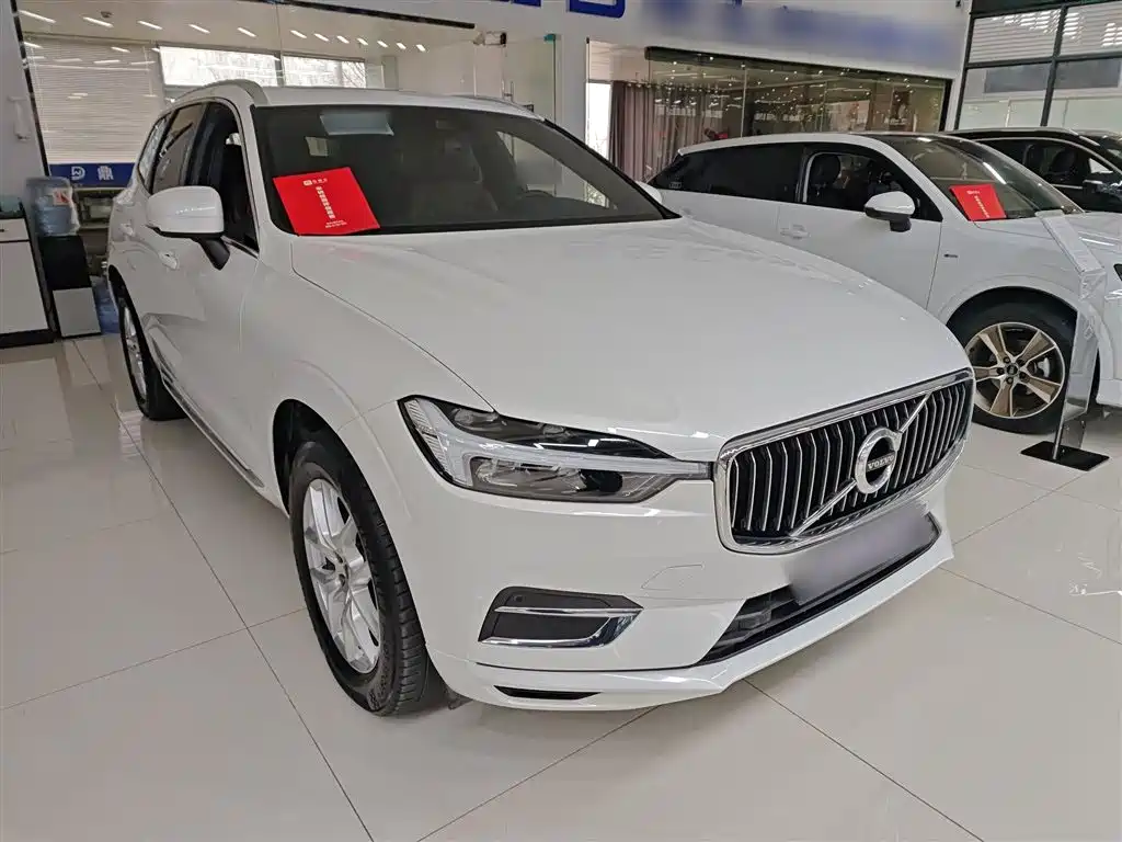 Volvo XC60 2021 — фото 4