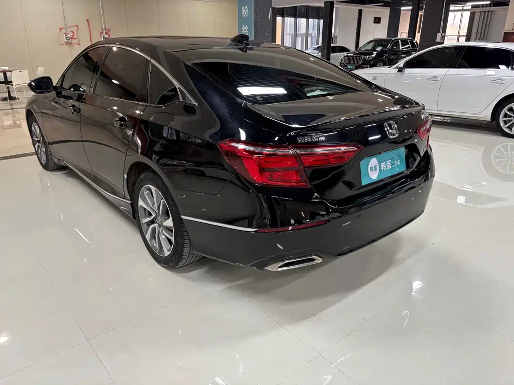Honda Inspire 2020 — фото 3