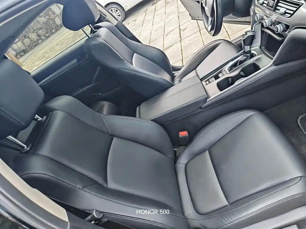 Honda Accord 2022 — фото 12