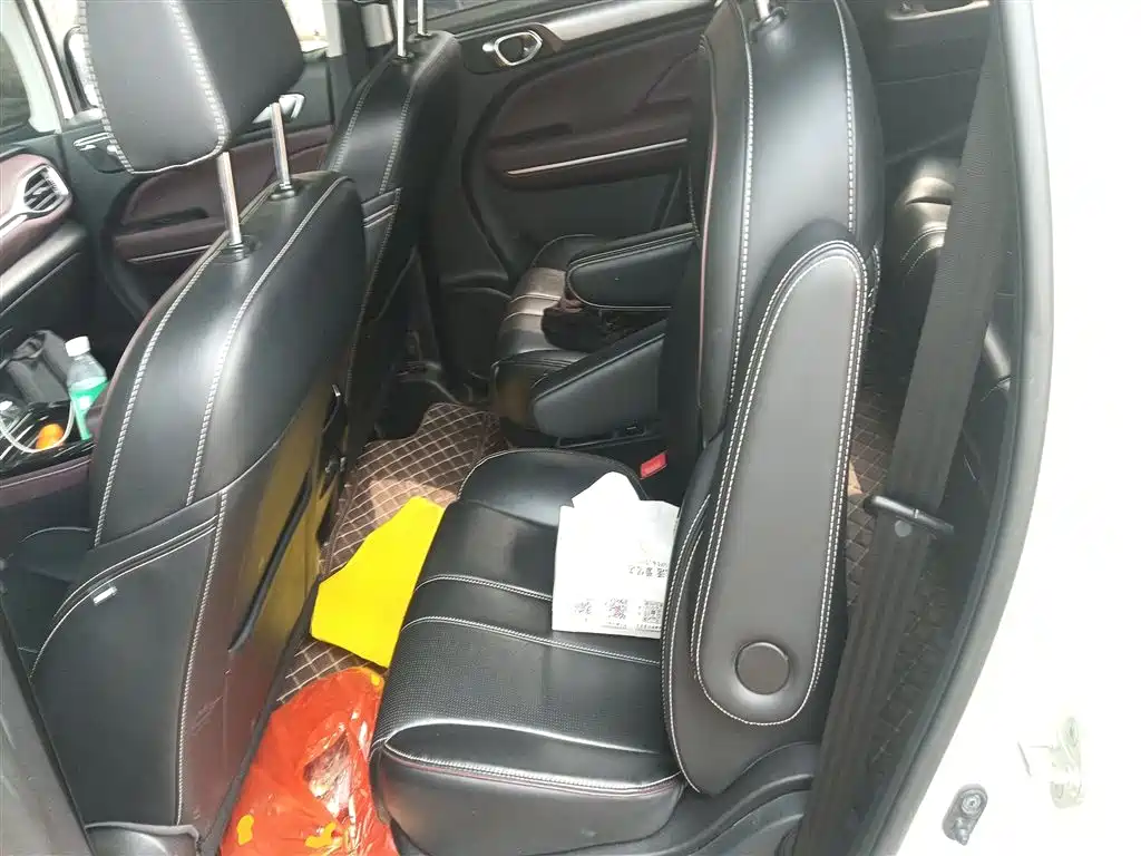 GAC Motor Trumpchi M6 2023 — фото 13