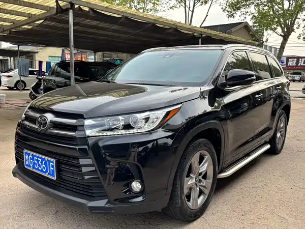 Toyota Highlander 2021