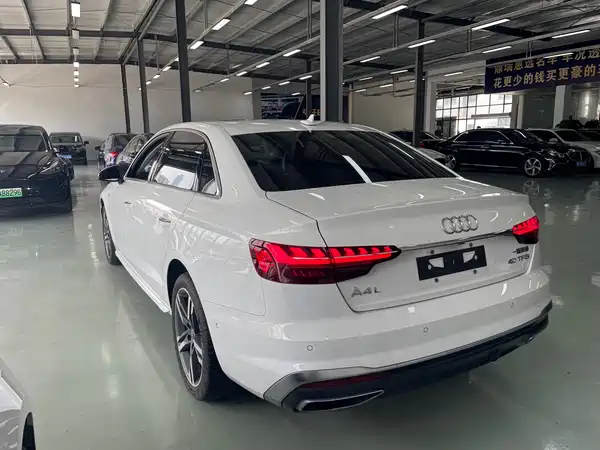 Audi A4L 2022