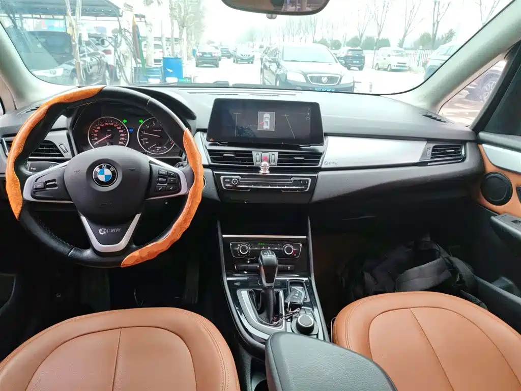 BMW 2 Series Active Tourer 2018 — фото 6