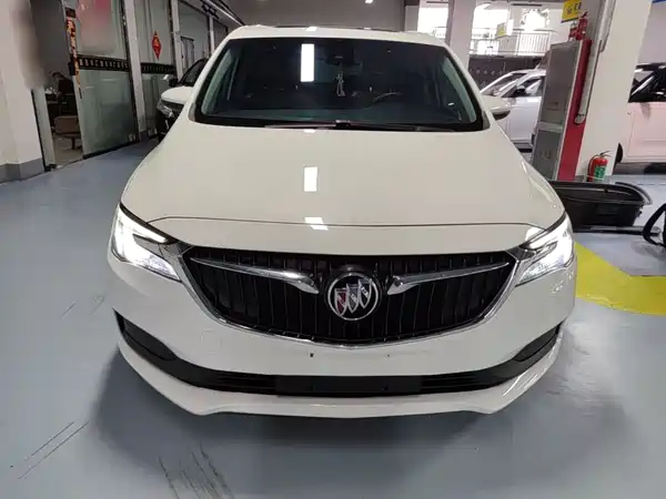 Buick GL6 2020