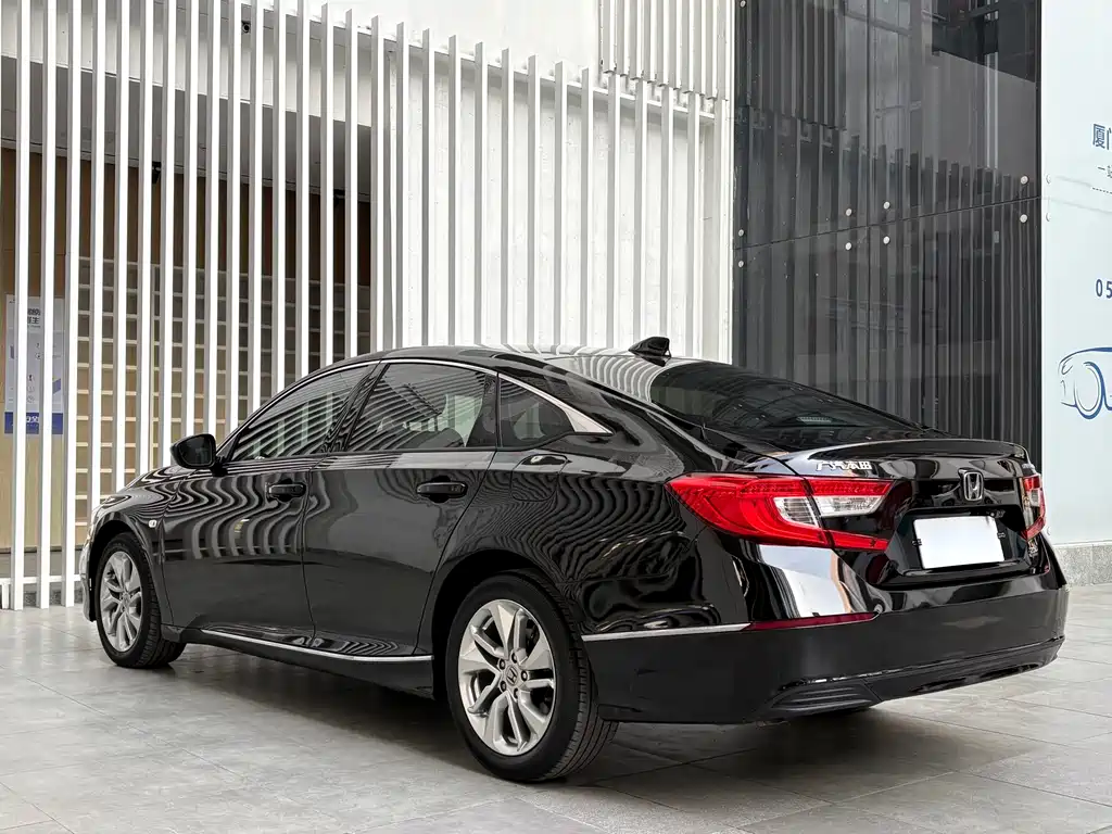 Honda Accord 2020 — фото 14