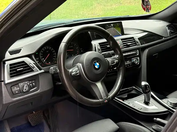 BMW 3 Series GT 2019