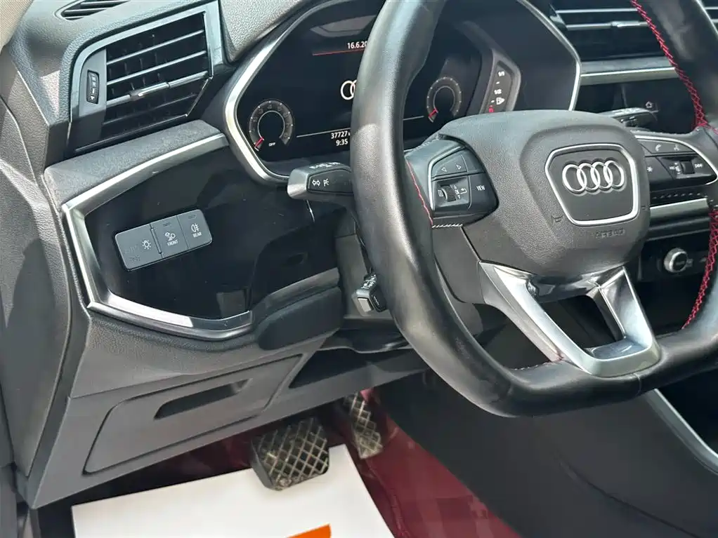 Audi Q3 2022 — фото 24