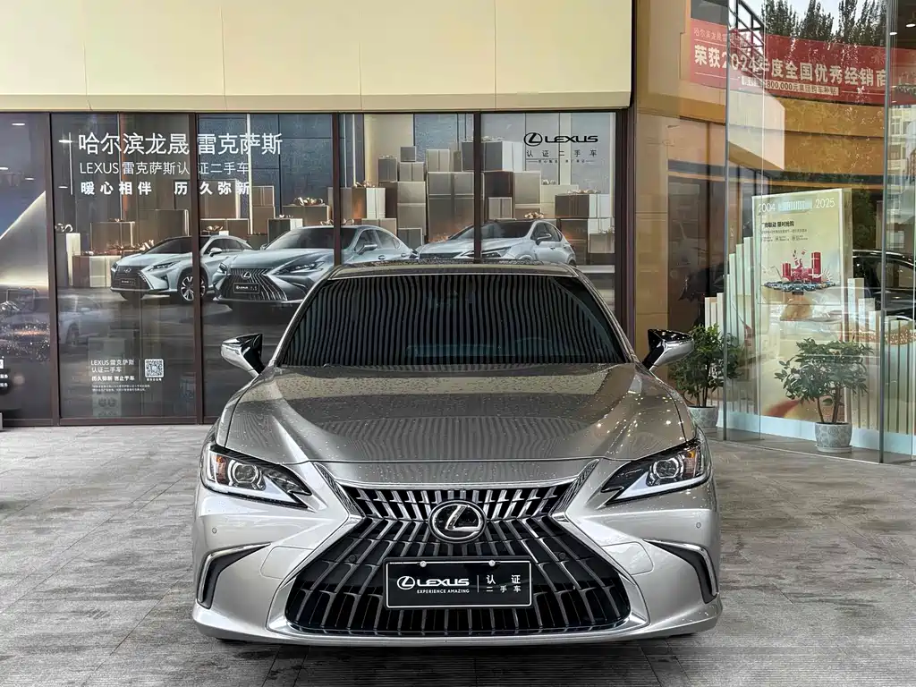 Lexus ES 2023 — фото 2