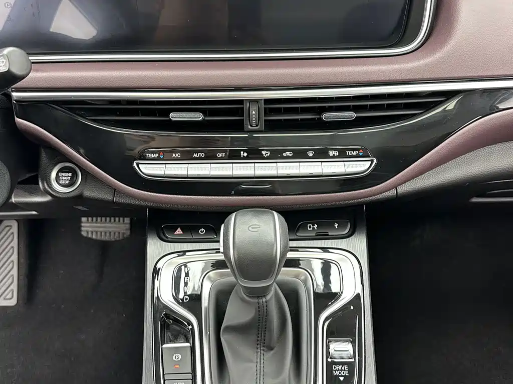 GAC Trumpchi M6 2022 — фото 15