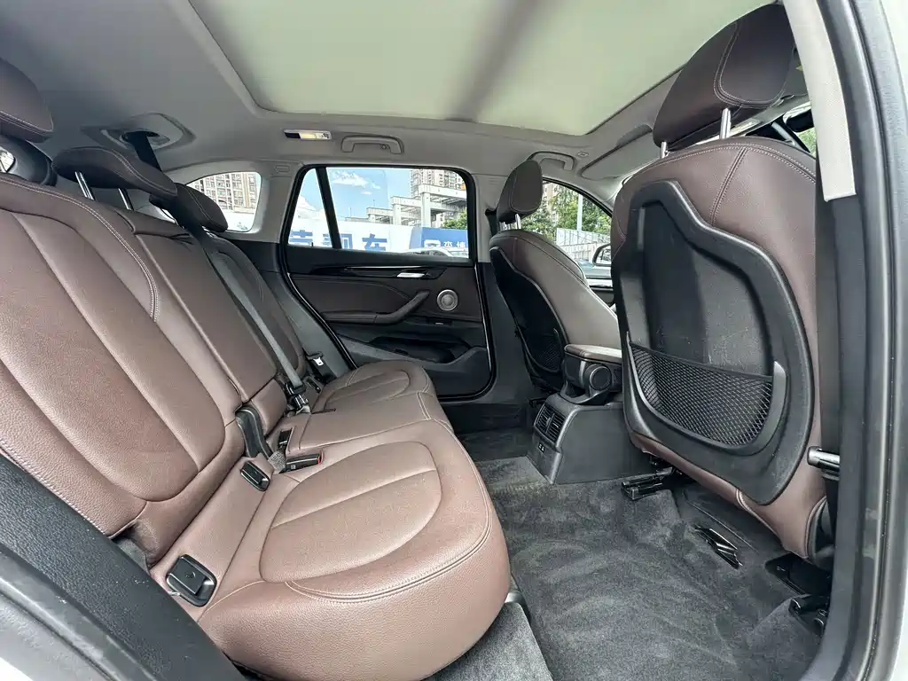 BMW X1 2021 — фото 11