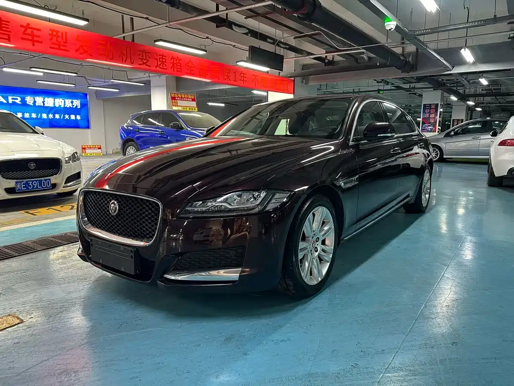 Jaguar XFL 2017 — фото 1