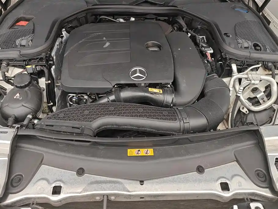 Mercedes-Benz E-Class 2019 — фото 10