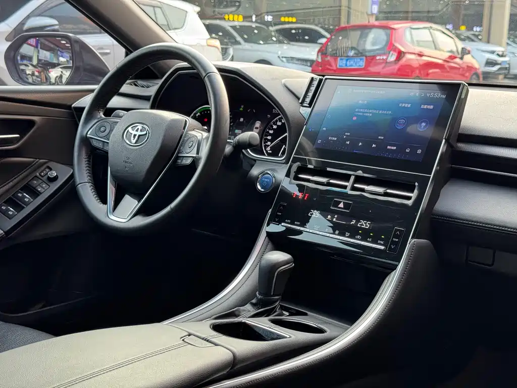 Toyota Avalon 2023 — фото 17