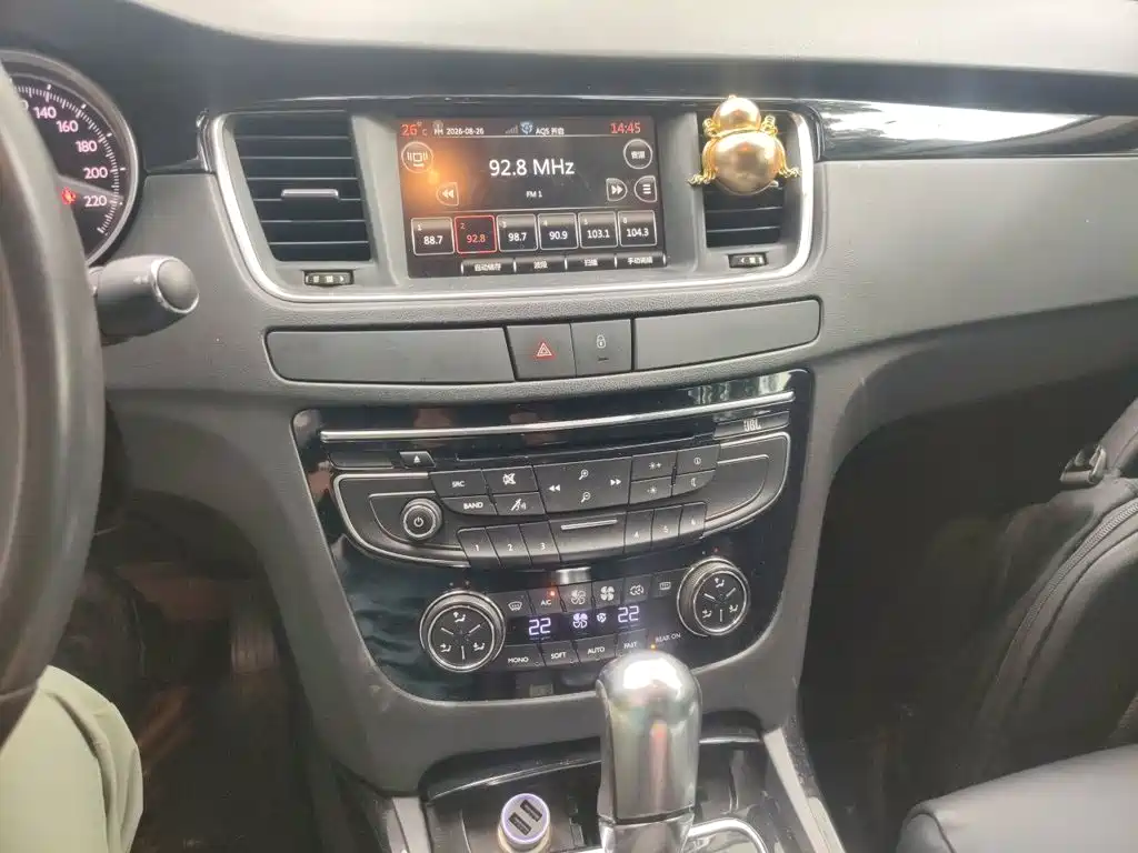 Peugeot 508 2015 — фото 14