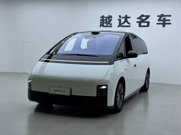 Li Auto MEGA 2025