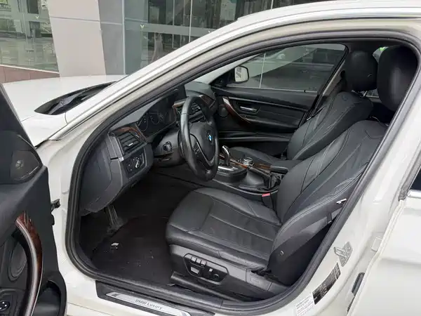 BMW 3 Series 2015