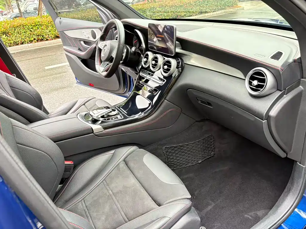 Mercedes-Benz GLC Coupe AMG 2019 — фото 13