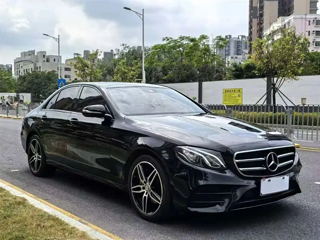 Mercedes-Benz E-Class 2018 — фото 3