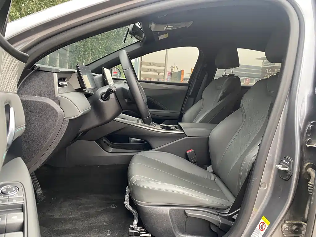 BYD Qin PLUS 2025 — фото 10