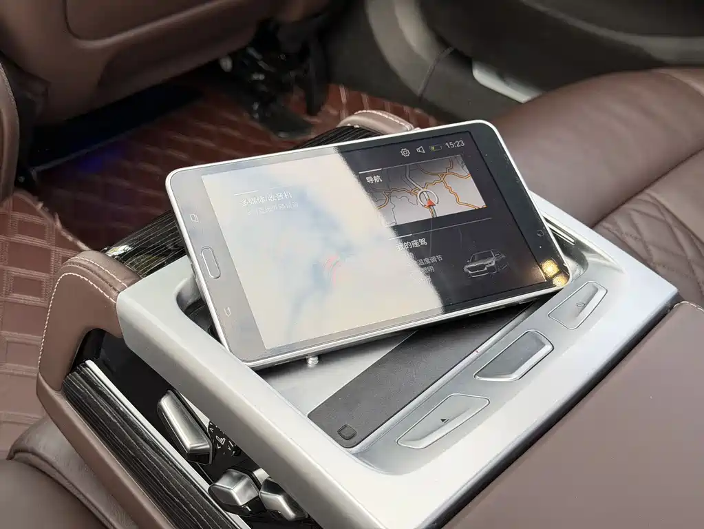 BMW 7 Series 2021 — фото 14