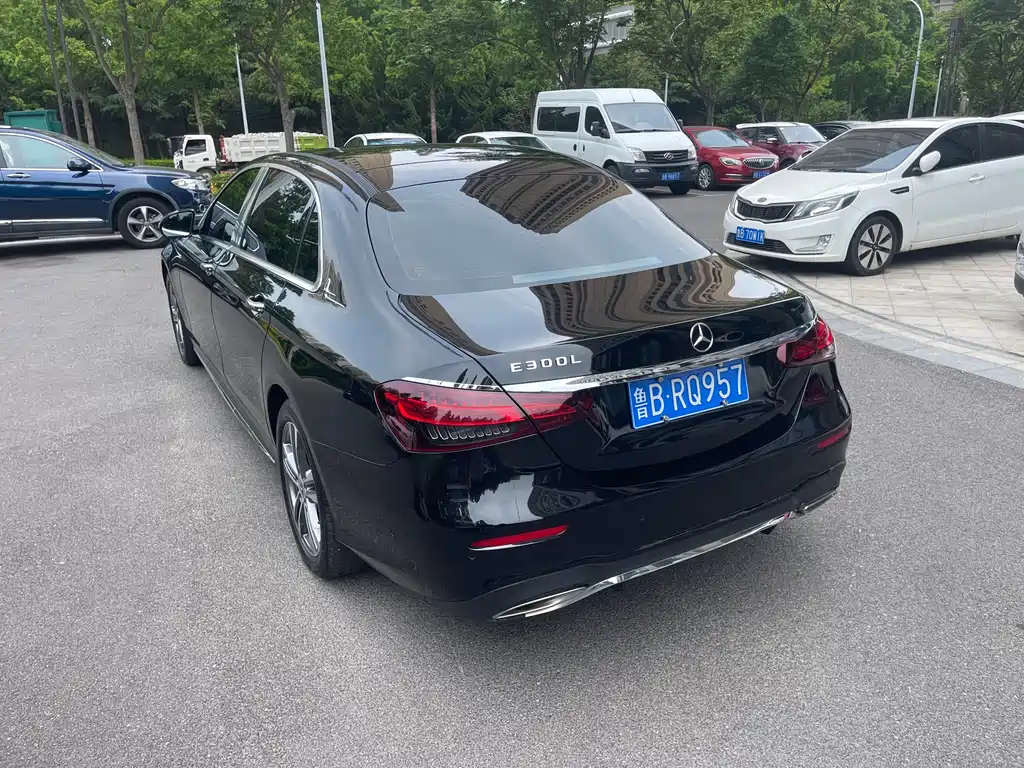 Mercedes-Benz E-Class 2021