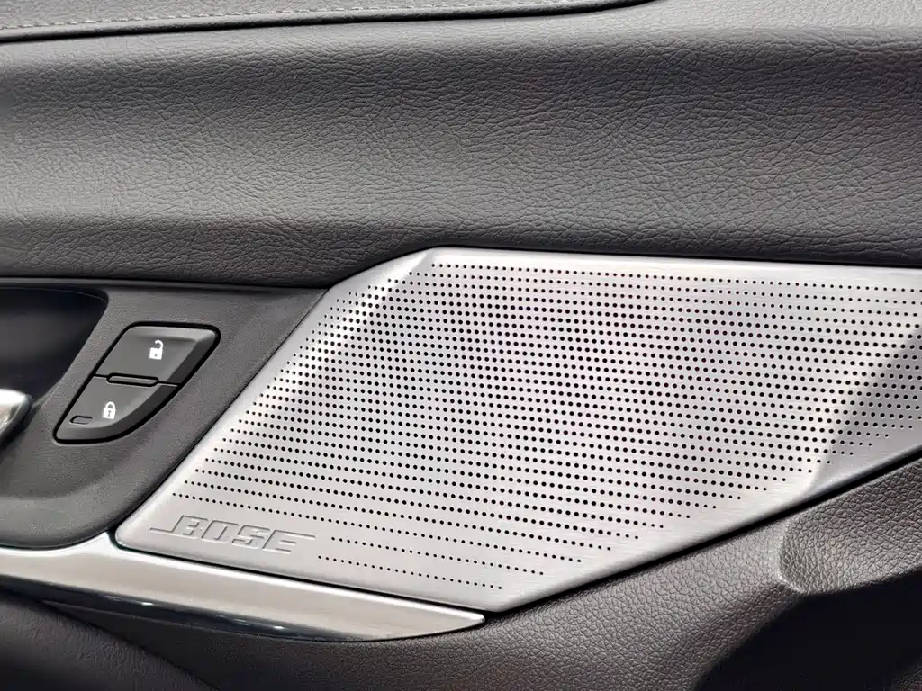 Cadillac CT4 2023 — фото 11
