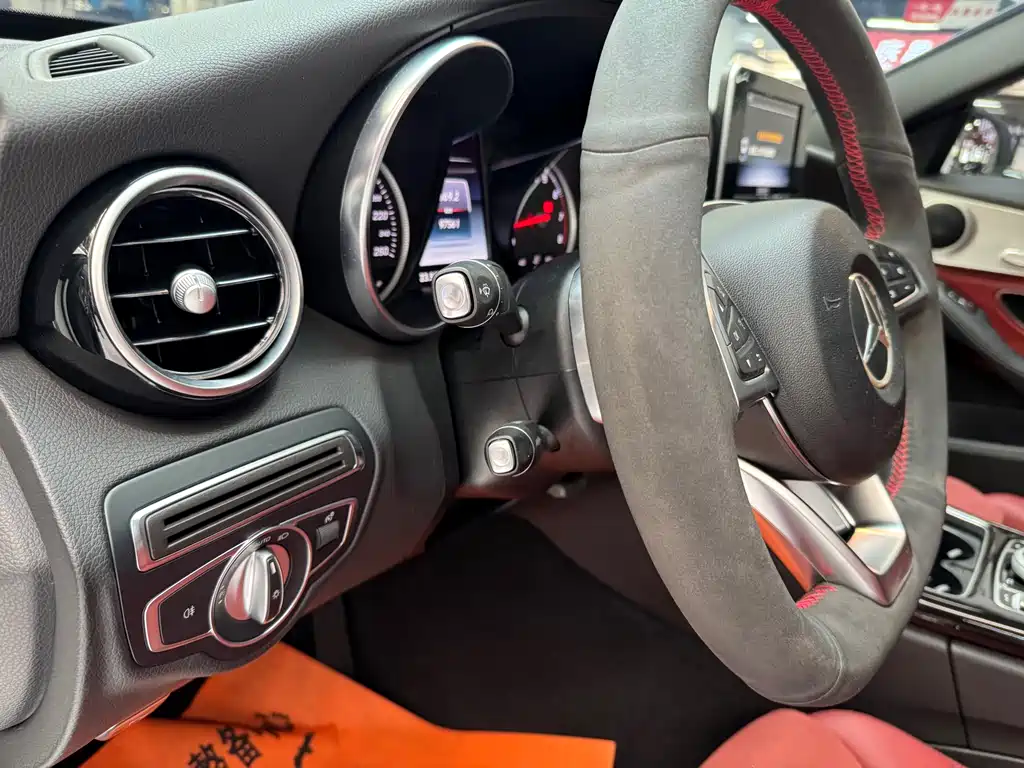 Mercedes-Benz C-Class 2017 — фото 17