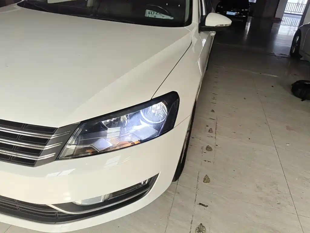 Volkswagen Passat 2015 — фото 23