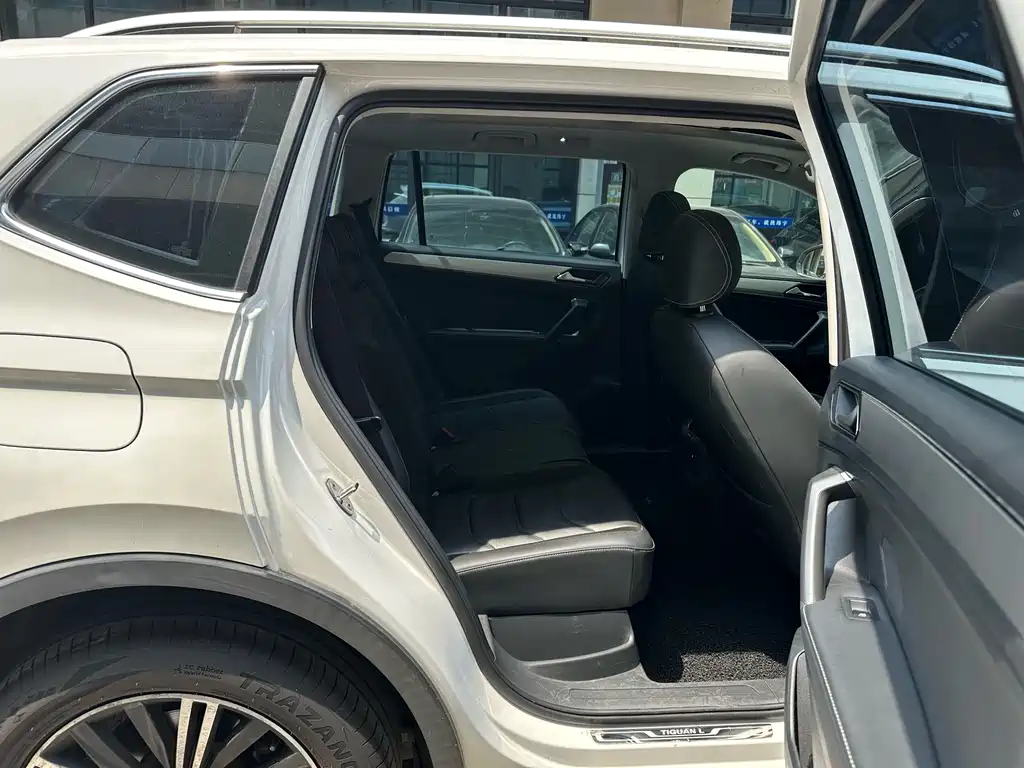Volkswagen Tiguan L 2019 — фото 10