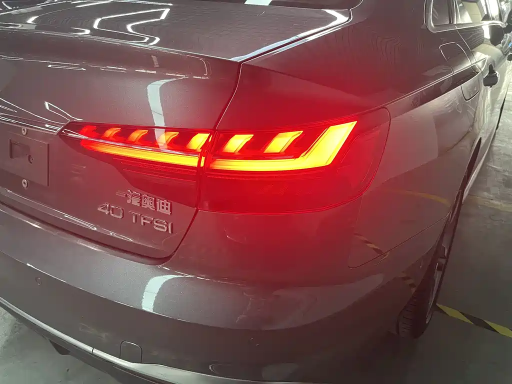 Audi A4L 2020 — фото 10