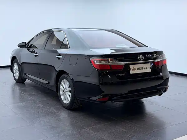 Toyota Camry 2015