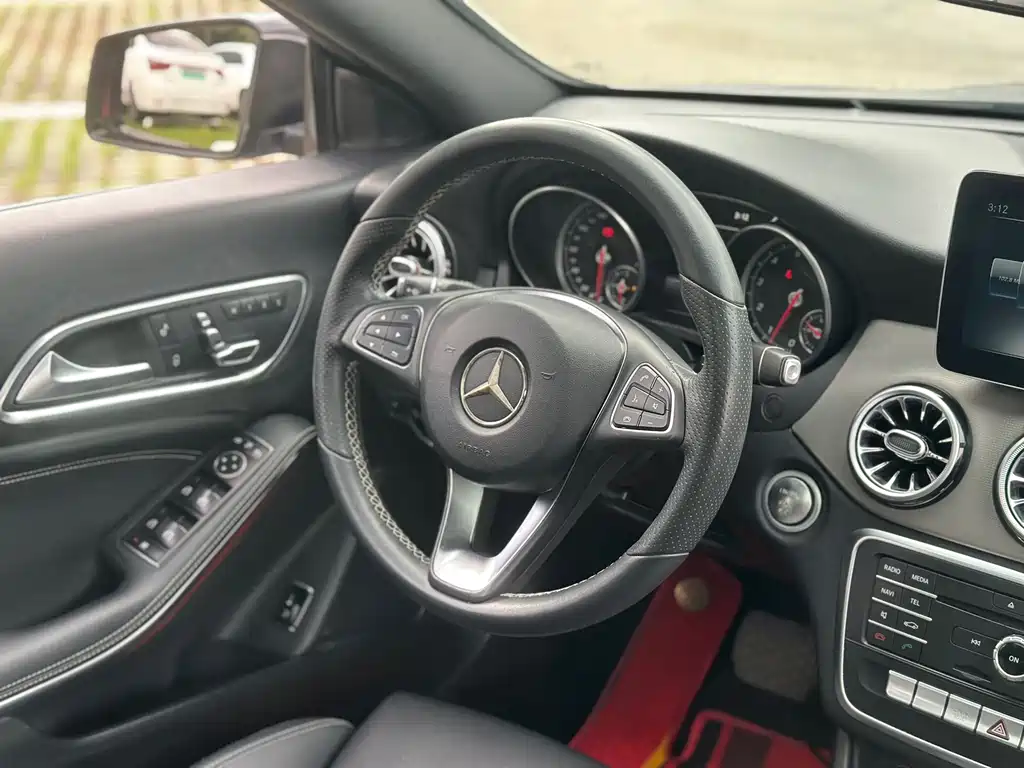 Mercedes-Benz CLA 2017 — фото 16