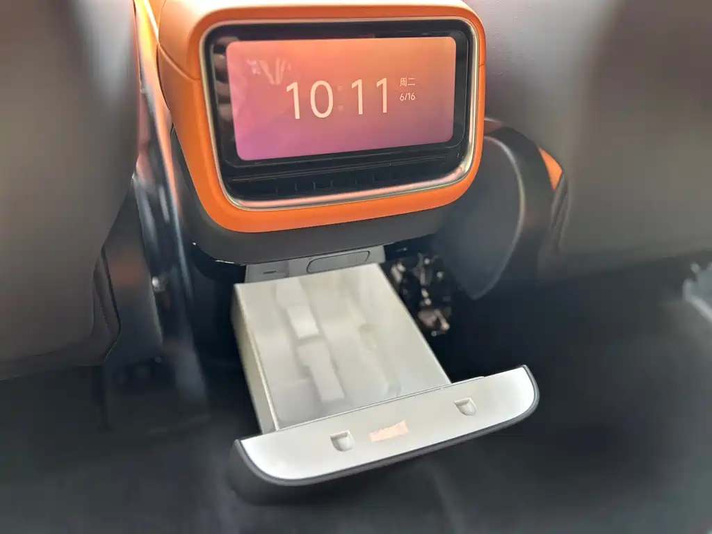 Xiaomi YU7 2026 — фото 12