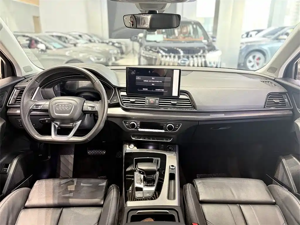 Audi Q5L 2022 — фото 6