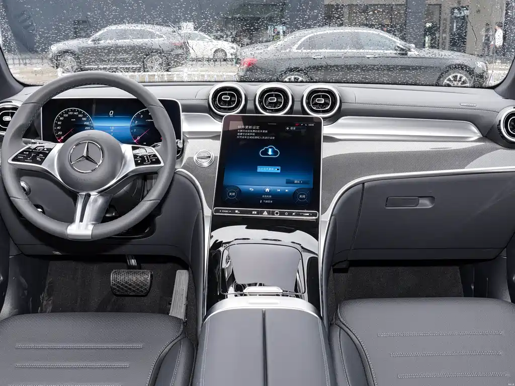 Mercedes-Benz GLC 2023 — фото 6
