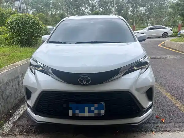 Toyota Granvia 2024