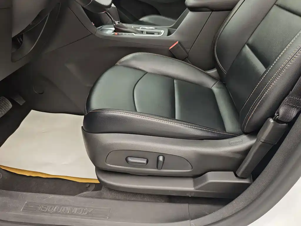 Chevrolet Equinox 2018 — фото 15