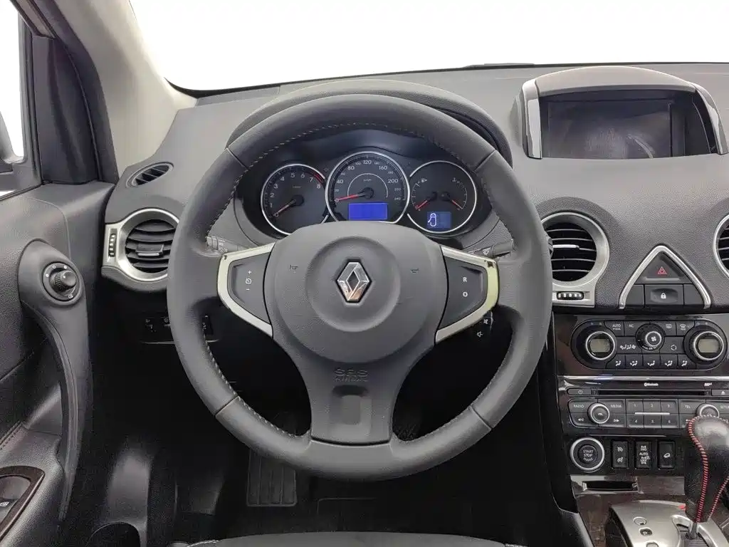 Renault Koleos 2014 — фото 11