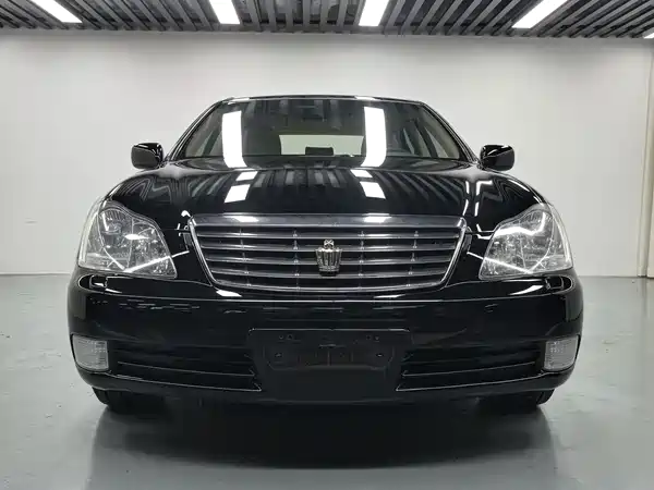 Toyota Crown 2008
