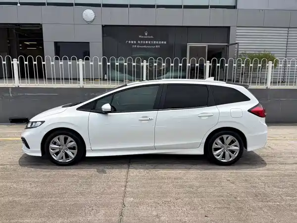 Honda Jade 2017