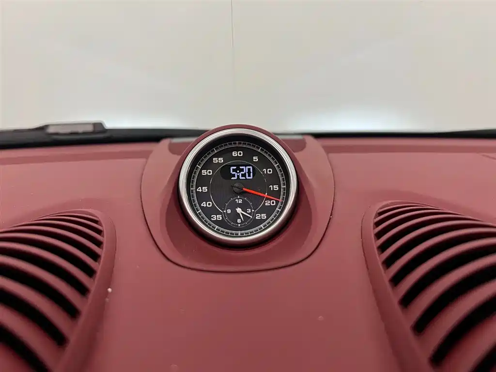 Porsche 718 2025 — фото 10