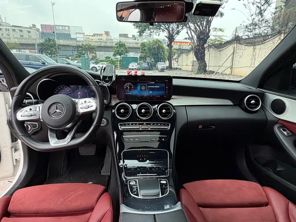 Mercedes-Benz C-Class 2019 — фото 10