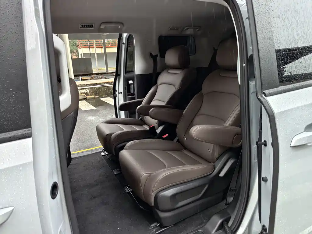 Wuling Starlight 730 New Energy 2026 — фото 4