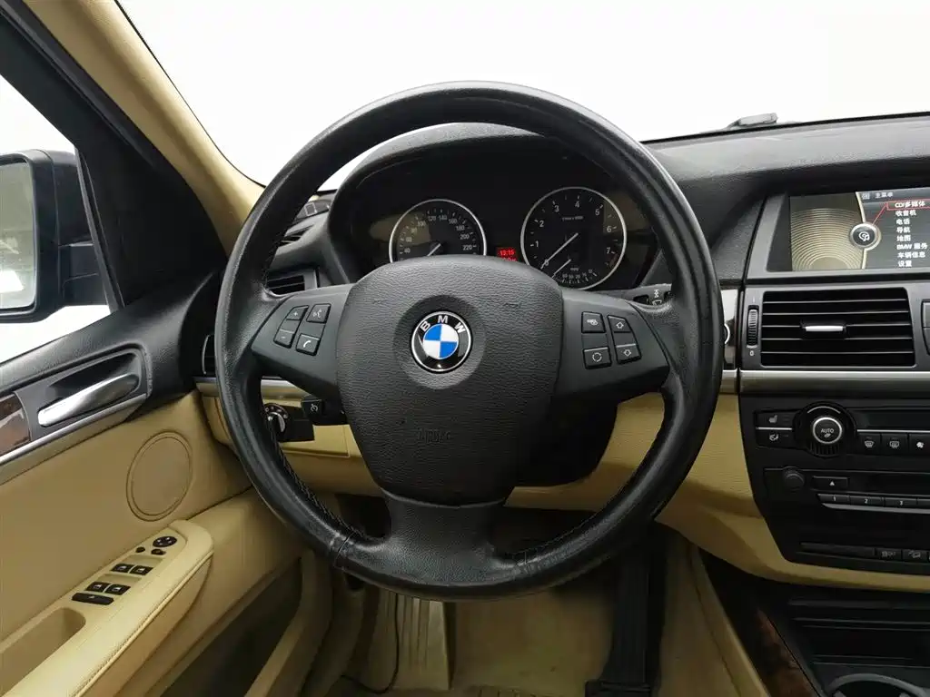 BMW X5 2013 — фото 14