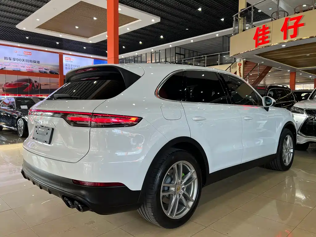 Porsche Cayenne 2018 — фото 5
