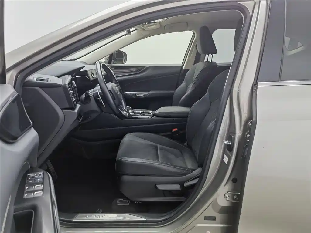 Lexus NX 2022 — фото 10