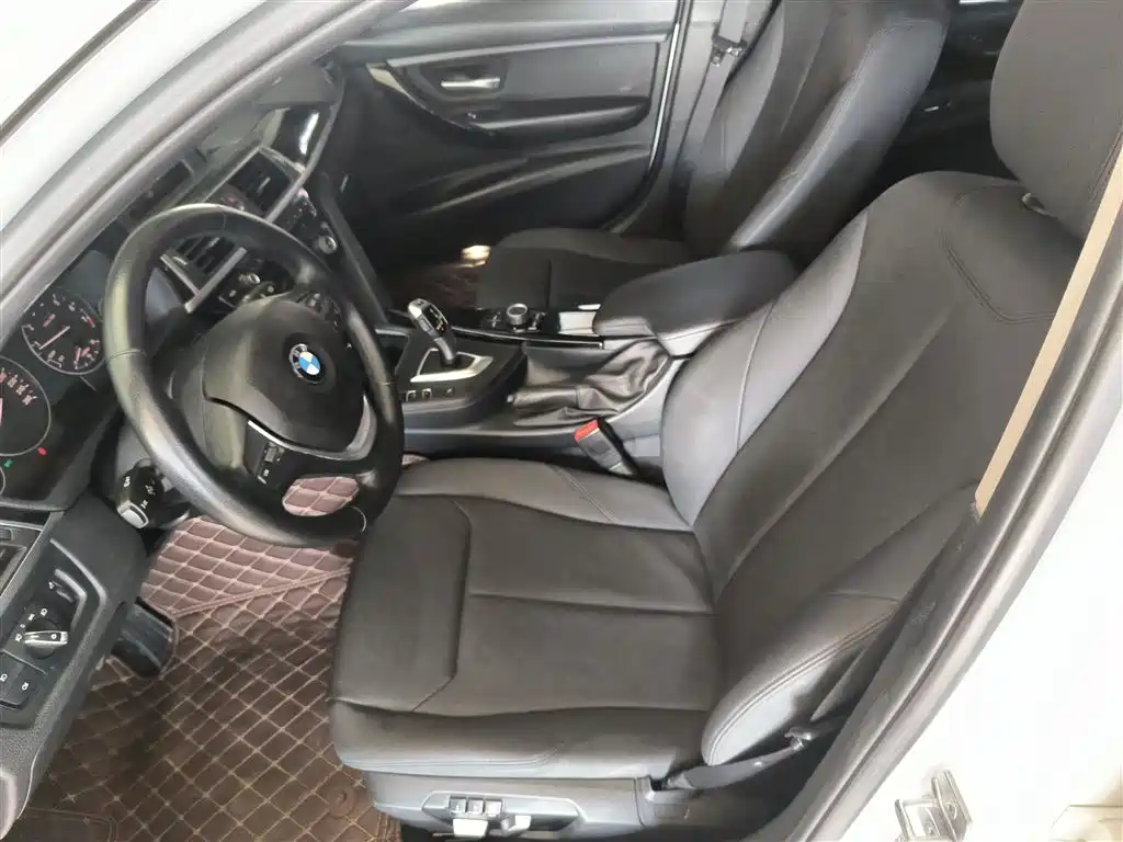 BMW 3 Series 2016 — фото 15