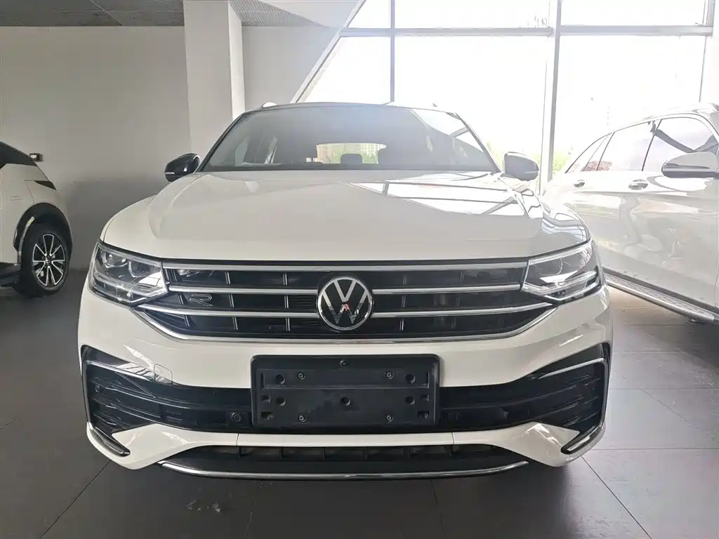 Volkswagen Tiguan X 2023 — фото 4