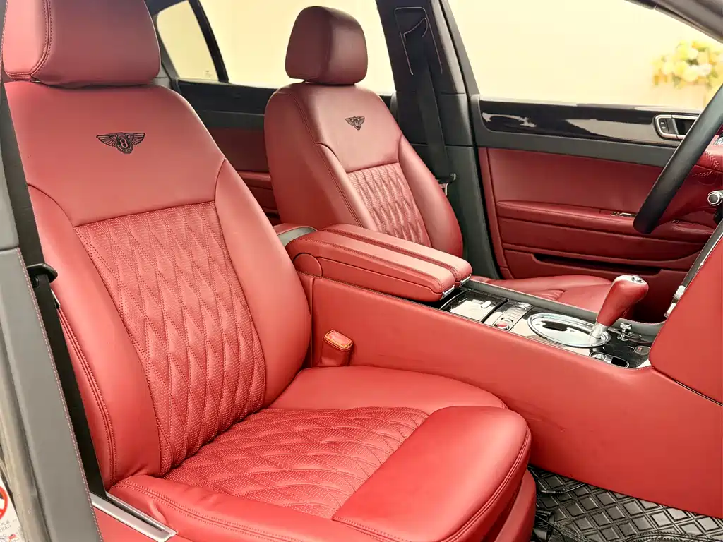 Bentley Flying Spur 2010 — фото 20